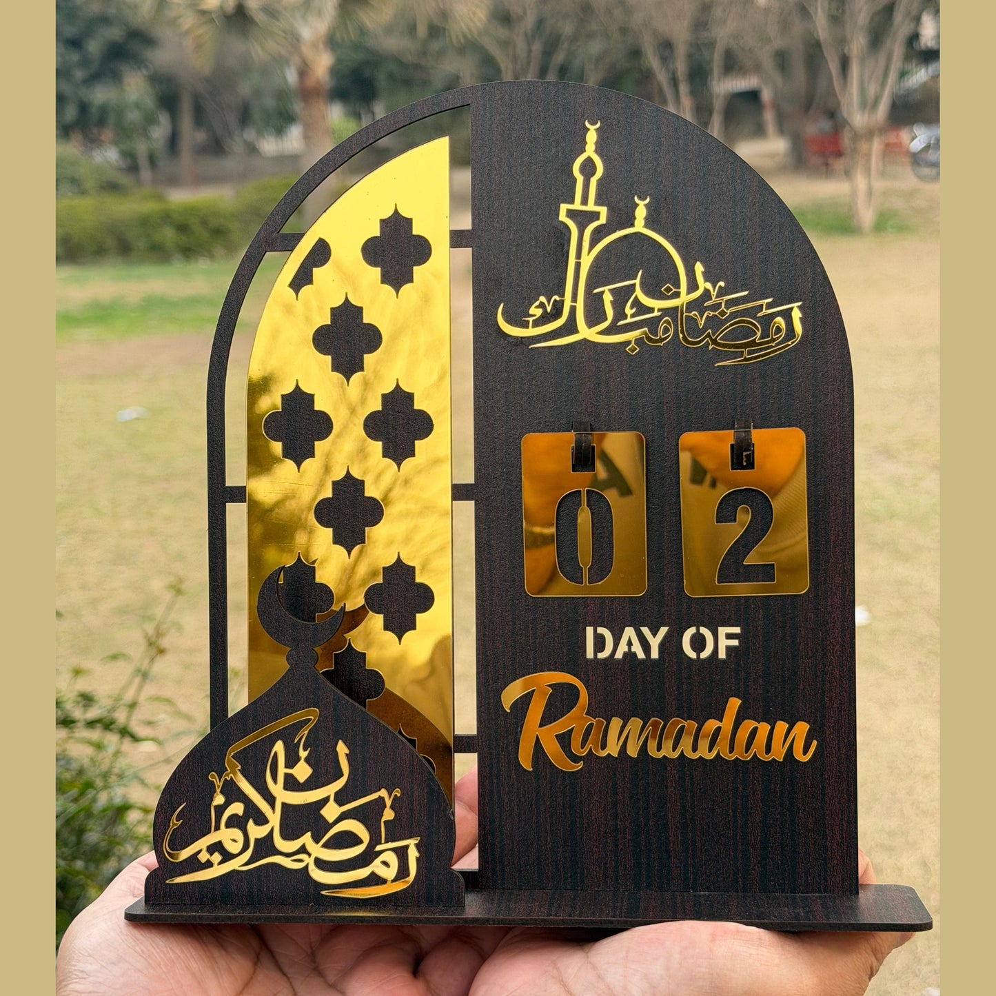 Premium Ramadan Kareem Date Calander