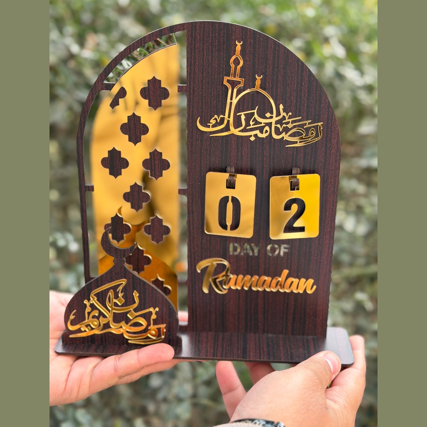 Premium Ramadan Kareem Date Calander